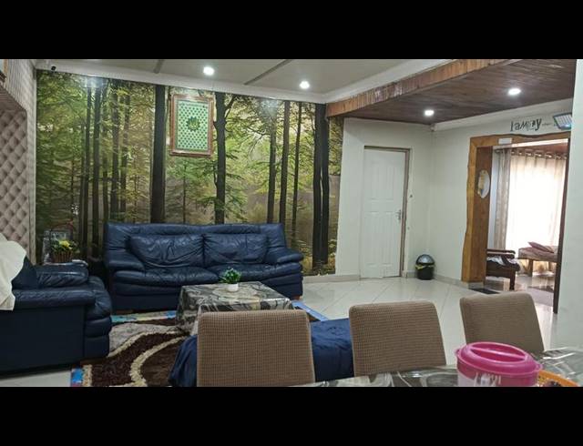 4 BEDROOM HOUSE FOR SALE IN CAVERSHAM GLEN